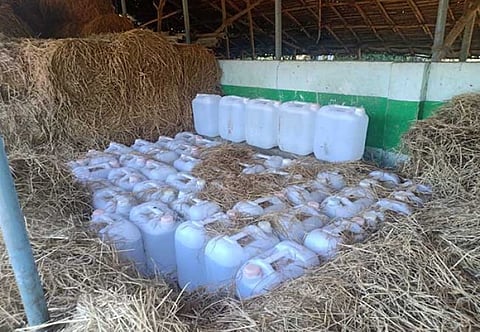 ஊரடங்கு பரிதாபம்: கள்ளச்சாராயம் குடித்தவர்கள் பலி!