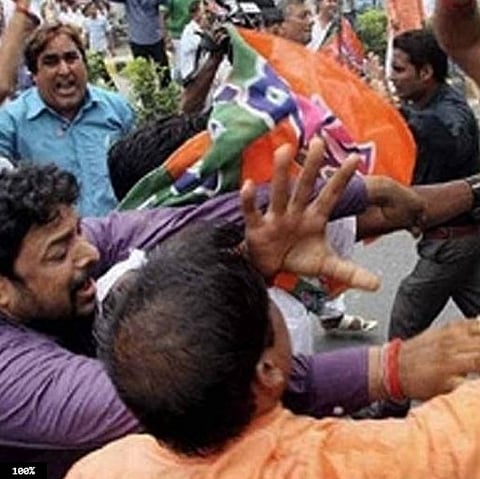 மேற்கு வங்கத்தில் பாஜவினர் மீது மீண்டும் தாக்குதல்: சும்மா இல்லைனா அடி விழும்!