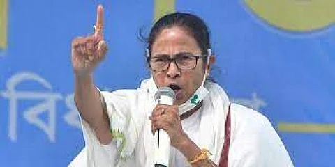 மேற்கு வங்க முதல்வர் மம்தா பானர்ஜி அதிரடி அறிவிப்பு !!!