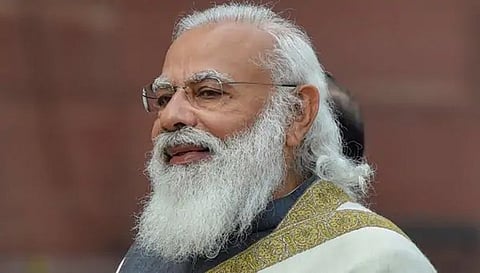 தாடியை வளர்த்தது போதும், நாட்டை வளருங்கள்.! மோடியின் தாடியை ஷேவ் செய்ய 100 ரூபாய் அனுப்பிய டீ கடைக்காரர்.!