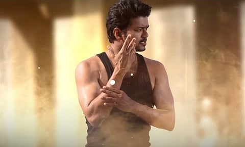 இந்தியாவிலே முதல் இடம்  பிடித்த விஜயின் மாஸ்டர் படம்...