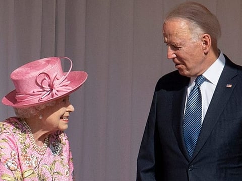 கொரோனாவை பரப்பிய சீனா மீது கடுமையான நடவடிக்கை எடுங்க! பைடனிடன் வலியுறுத்திய  எலிசபெத் ராணி...