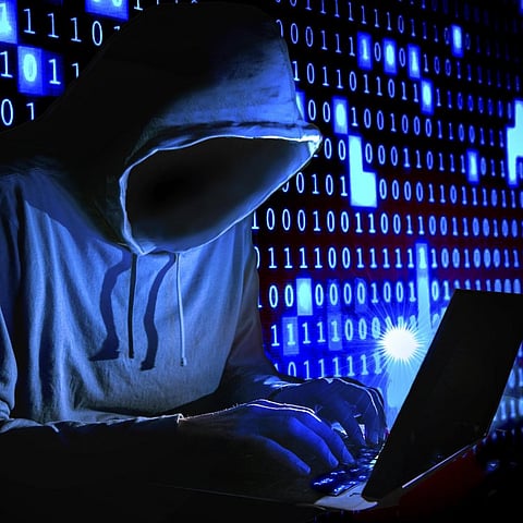 ஆன்லைன் மூலம் நடைபெறும் மோசடி மற்றும் பிரச்னைகளை தவிர்ப்பது எப்படி?  சைபர் கிரைம் காவல்துறை கொடுக்கும் அறிவுரை இதோ...