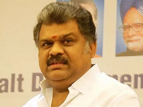 ஜி.கே.வாசன் கட்சிக்கு ஏற்பட்ட பரிதாப நிலைமை... திமுகவுக்கு தாவும் முக்கிய புள்ளிகள்!!