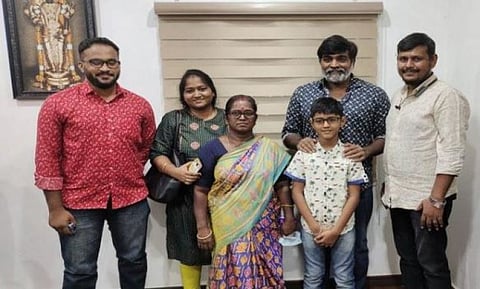 கமல்ஹாசனை தொடர்ந்து விஜய்சேதுபதி...நெகிழ்ந்து போன ரசிகர்கள்