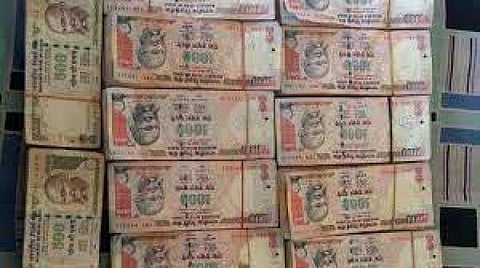ரூ.49 லட்சத்தை எரிப்பதை விட வேறு வழியில்லை! திருப்பதி தேவஸ்தானம் குமுறல்!!