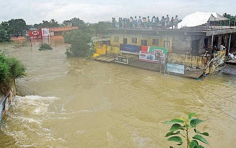 தாஜ்மஹாலாக இருந்தாலென்ன, விருந்தினர் மாளிகையாக இருந்தாலென்ன? நீதிபதி காட்டம்!