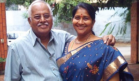 கொரோனாவால் பிரபல நடிகையின் மகன், கணவர் உயிரிழப்பு.. அதிர்ச்சியில் திரையுலகம்