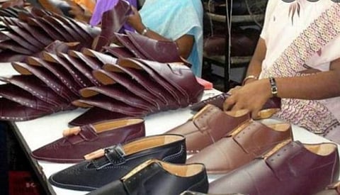 காலணி தயாரிப்பு ஊழியர்களுக்கு அதிரடி அறிவிப்பு!!