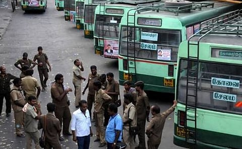 இன்று முதல் பொதுப்போக்குவரத்து சேவை தொடக்கம்