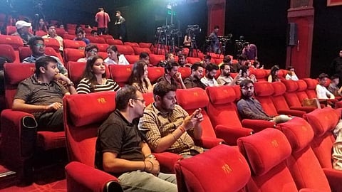 உத்திரப்பிரதேசத்தில் மேலும் தளர்வுகள்... இன்று முதல் திரையரங்குகளுக்கு அனுமதி...