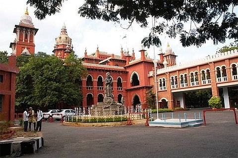 அரசு நிகழ்ச்சிகளில் திமுக நிர்வாகிகள் பங்கேற்க தடையில்லை: நீதிமன்றம் உத்தரவு