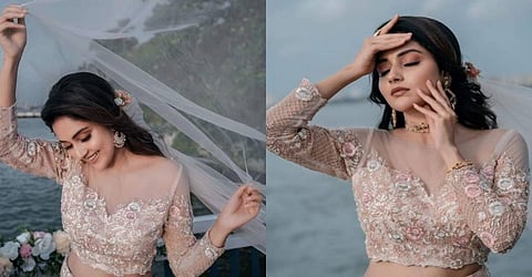 அடடா உன் கண் அசைவும்.. அதிரா உன் புன்னகையும்...  மகிமா நம்பியார்