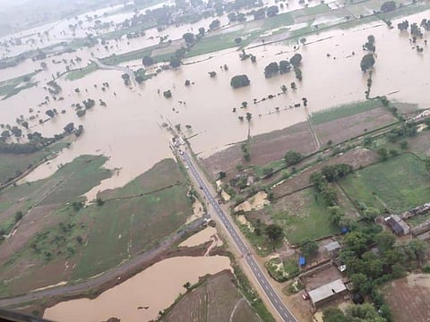 1100க்கும் மேற்பட்ட கிராமங்களை சூழ்ந்துள்ள வெள்ளம்... தத்தளிக்கும் மத்திய பிரதேசம்...