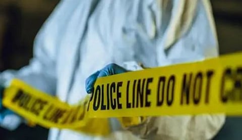 மர்ம நபர் நடத்திய துப்பாக்கி சூட்டில் 6 பேர் பலி..