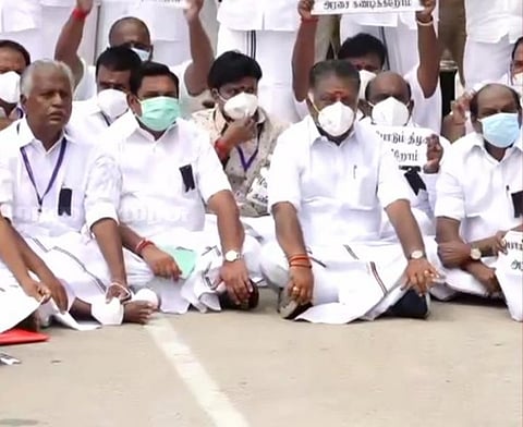 கொடநாடு கொலை வழக்கில் ஆரம்பத்தில் இருந்தே குற்றவாளிகளுக்கு ஆதரவாக திமுக உள்ளது: இபிஎஸ் குற்றச்சாட்டு...