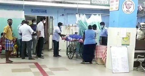 மனைவி மீது ஆசிட் அடித்த கணவன்: சிகிச்சை பலனின்றி உயிரிழந்த கொடூரம்....
