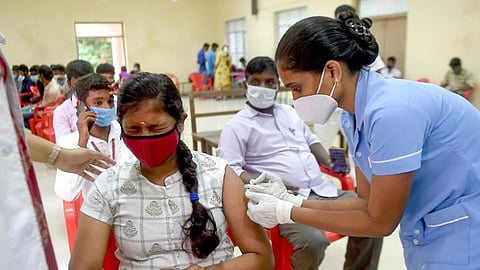 தமிழகம் முழுவதும் இன்று மெகா தடுப்பூசி முகாம்... சென்னையில் மட்டும் 1,600 சிறப்பு மையங்கள்...