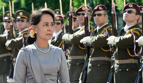 ராணுவத்தால் சிறை பிடிக்கப்பட்டுள்ள ஆங் சான் சூகிக்கு திடீர் உடல்நலக் குறைவு