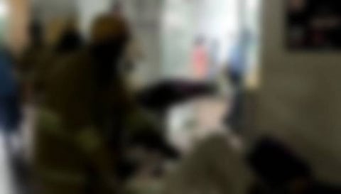 உடலில் பெட்ரோல் ஊற்றி தற்கொலைக்கு முயன்ற தம்பதி