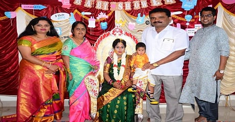 ஒரே குடும்பத்தை சேர்ந்த 4 பேர் தற்கொலை செய்த பரிதாபம்..