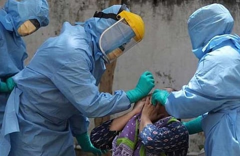 தமிழகத்தில் இன்று ஒரே நாளில் 1,694 பேருக்கு கொரோனா உறுதி