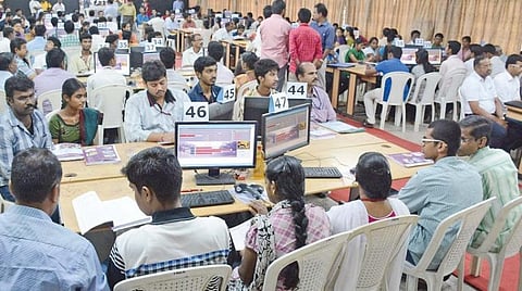 பொறியியல் படிப்பிற்கு அக்டோபர் 1-ம் தேதி முதல் விருப்பமான கல்லுாரி பதிவு துவக்கம்...