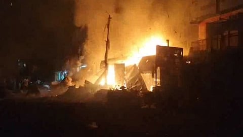 பட்டாசு குடோனில் திடீர் தீ விபத்து... 5 பேர் உடல் கருகி பரிதாபமாக உயிரிழப்பு...