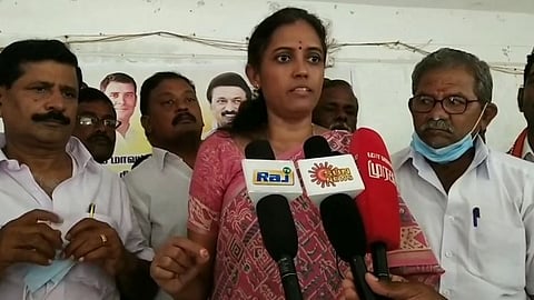 எதிரி நாடு செய்யும் வேலையை சொந்த நாட்டிலேயே செய்துள்ளது மோடி அரசு... ஜோதிமணி எம்.பி. கடும் விமர்சனம்...