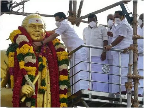 பசும்பொன் முத்துராமலிங்கத் தேவர் 114-வது பிறந்த நாள் ... தேவர் திருவுருவச் சிலைக்கு முதலமைச்சர் மாலை அணிவித்து மரியாதை ...