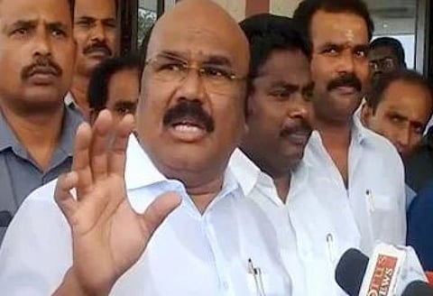 ஜேம்ஸ் பாண்ட், சங்கர் லால் போல கோட் சூட் போட்டுகொண்டு ஆய்வு என்ற பெயரில் முதலமைச்சர் நாடகமாடுகிறார்...ஜெயக்குமார்