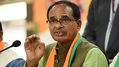 கட்டுக்குள் வந்தது கொரோனா... அனைத்து கட்டுப்பாடுகளும் உடனடியாக நீக்கம்...