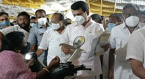 முதல்வர் மீதுள்ள நம்பிக்கையினால் மக்கள் மனுக்களை வழங்கியுள்ளனர்... அமைச்சர் செந்தில் பாலாஜி பேட்டி...