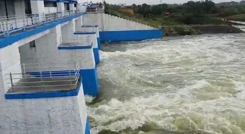 செம்பரம்பாக்கம் ஏரியில் உபரி நீர் திறப்பு 3 ஆயிரம் கன அடியாக அதிகரிப்பு...
