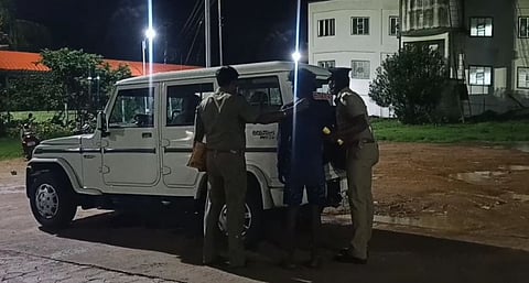 17 வயது சிறுவனுடன் ஏற்பட்ட கள்ளக்காதலால் இரண்டாவது கணவரை கொலை செய்த கொடூரம் ...