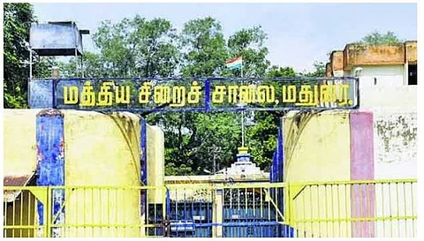 மதுரை சிறையில் ரூ.100 கோடி அளவுக்கு ஊழல்? புதிய வழக்கை தாக்கல் செய்ய உத்தரவு