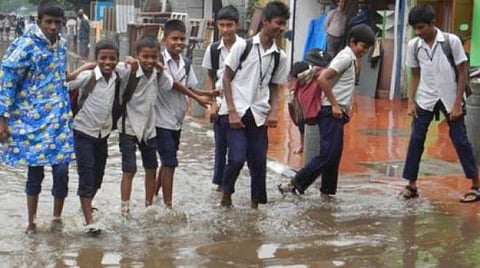 16 மாவட்டங்களில் பள்ளிகளுக்கு விடுமுறை...