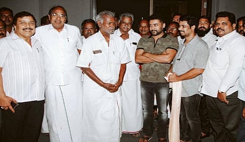 ஜெய் பீம் படத்தை பார்த்து சூர்யாவை கட்டியணைத்து பாராட்டிய நல்லகண்ணு...