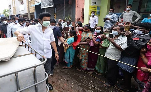வெள்ளம் பாதித்த பகுதிகளை நேரில் ஆய்வு செய்த முதலமைச்சர் மு.க.ஸ்டாலின்...