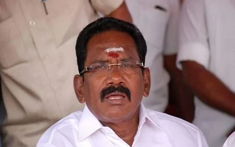 கட்சிக்கு களங்கம் விளைவிக்கும் வகையில் நடந்து கொண்டால் உடனடியாக நீக்கம்... செல்லூர் ராஜு ...!