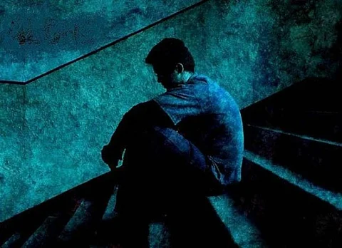 கட்டாயப்படுத்தி உடல் உறவில் ஈடுபட்ட கணவனின் பிறப்புறுப்பை துண்டித்த இளம் மனைவி.!!!