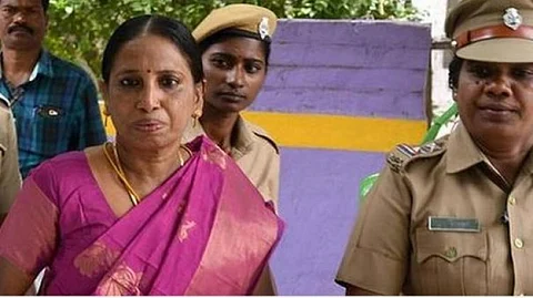 நளினிக்கு ஒரு மாதம் பரோல்... விரைவில் வழங்க தமிழக அரசு முடிவு...