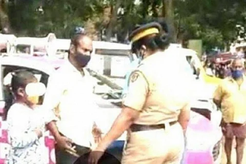 செல்போனை திருடியதாக சிறுமி மீது வீண் பழி: நஷ்ட ஈடு வழங்க காவல்துறைக்கு நீதிமன்றம் உத்தரவு...