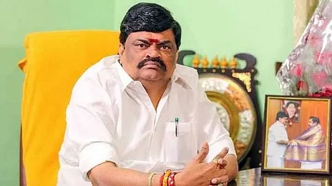 ராஜேந்திரபாலாஜியின் வங்கி கணக்கு முடக்கம்..?