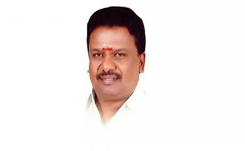 தமிழக அரசுக்கு அவப்பெயர்..அதிமுக எம்.எல்.ஏ மீது நடவடிக்கை எடுக்க வேண்டுமென புகார்