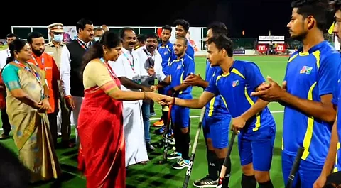 தேசிய ஜூனியர் ஹாக்கிப் போட்டி... கோப்பையை தட்டிச்சென்றது உத்தரபிரதேச அணி...