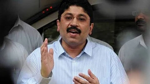 மஞ்சள் நிறத்தை வைத்து காவியை ஒழிப்போம் - தயாநிதி மாறன்