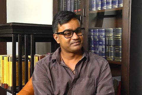 அடி பலமோ... யாரையும் நம்பி இருக்காதீர்கள்... இயக்குனர் செல்வராகவன் அட்வைஸ்!