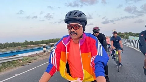 மின்னல் வேகத்தில் சைக்கிளிங் செய்த முதல்வர் மு.க.ஸ்டாலின்!