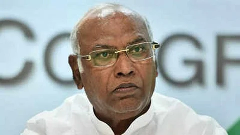 மாநிலங்களவை எதிர்கட்சி தலைவர் மல்லிகார்ஜுன கார்கேவுக்கு கொரோனா உறுதி..!